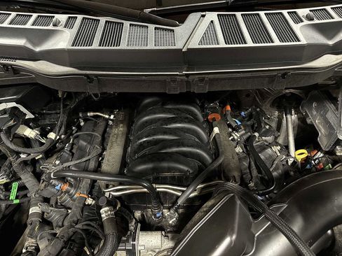 Used 2021 Ford F150 Lariat image 12