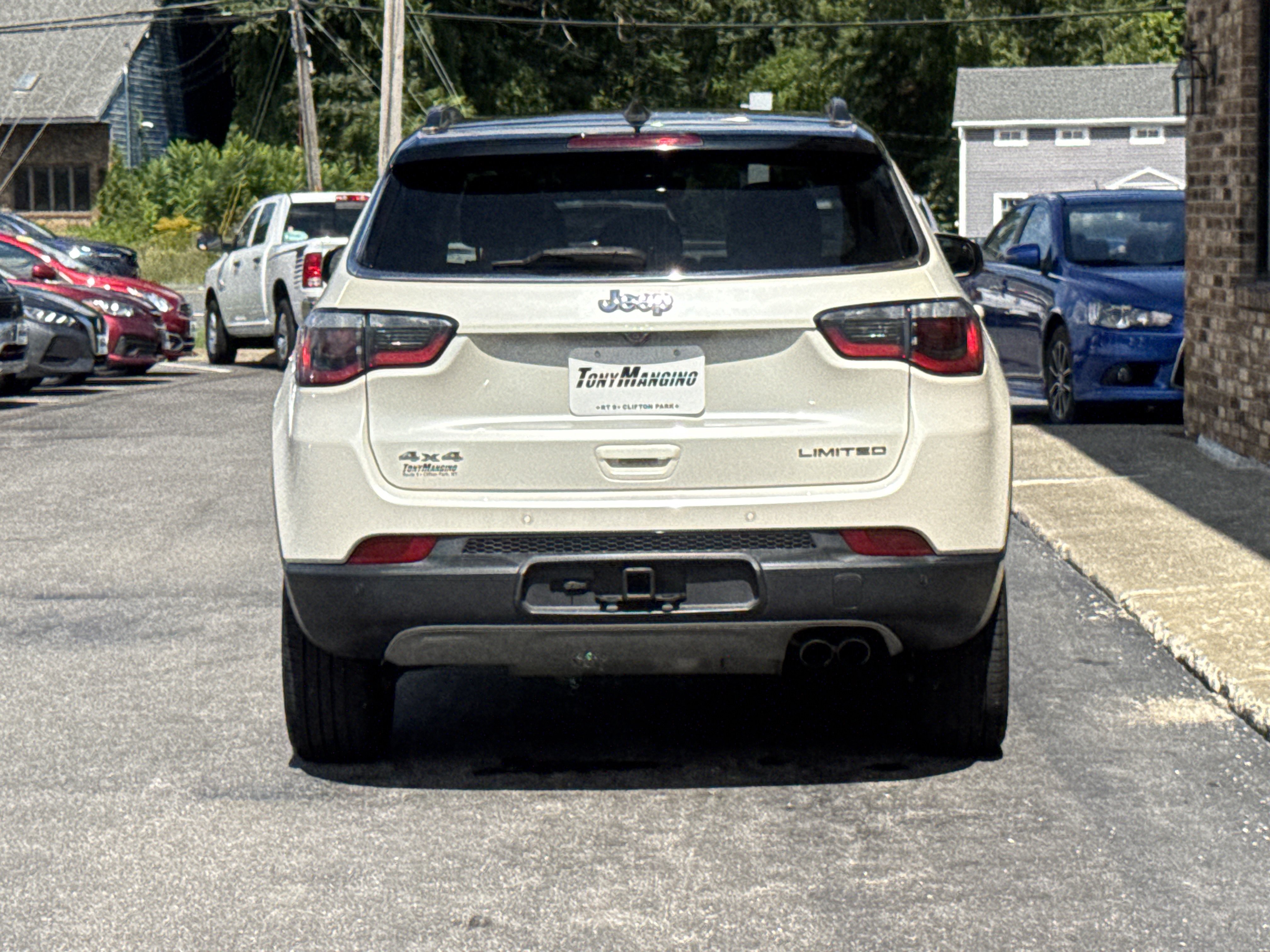 Used 2018 Jeep Compass Limited w/ Navigation Group AWD/4WD image 4