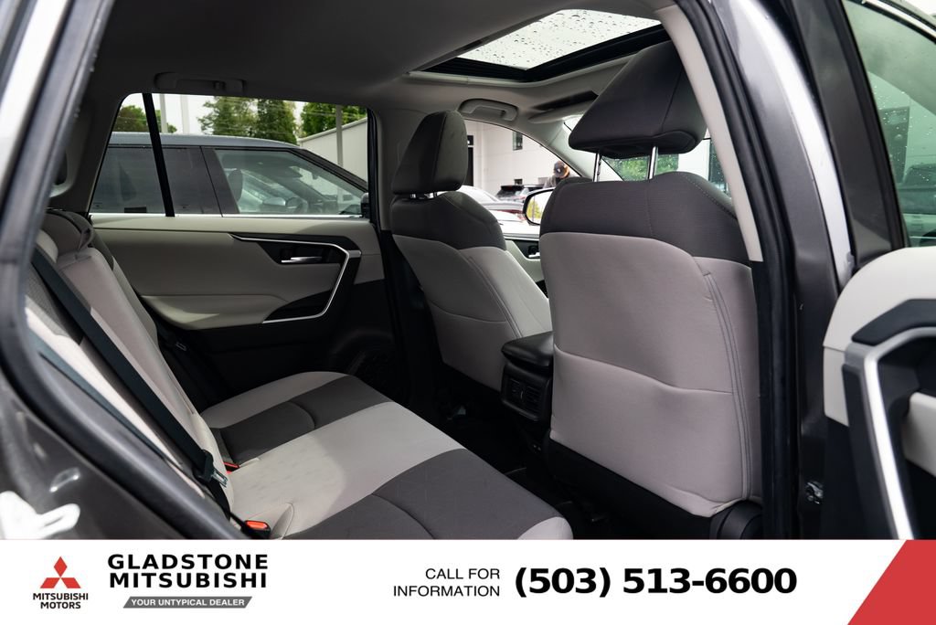 Used 2022 Toyota RAV4 XLE w/ Convenience Package AWD/4WD image 24