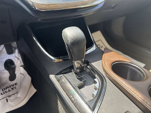 Used 2017 Toyota Avalon XLE Plus FWD image 23