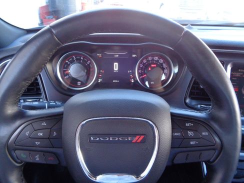 Used 2016 Dodge Challenger R/T Scat Pack RWD image 30