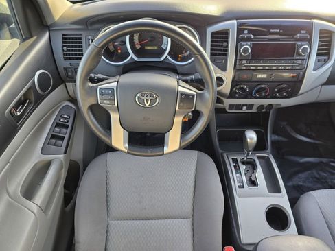 Used 2012 Toyota Tacoma 4x4 Double Cab w/ SR5 Pkg image 28