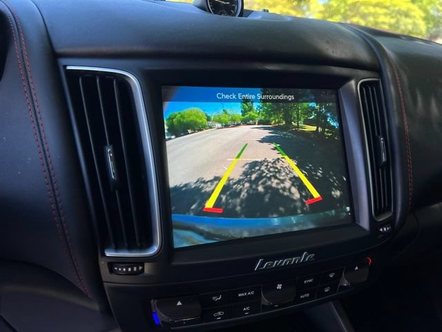 Used 2017 Maserati Levante S AWD/4WD image 38