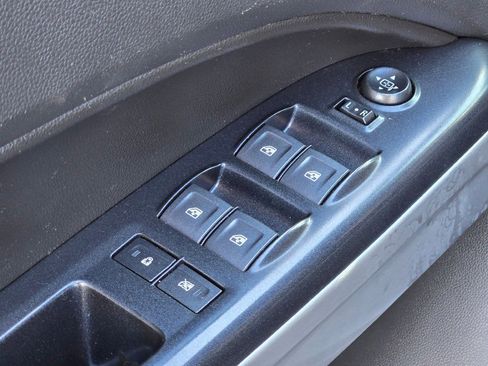 Used 2021 Chevrolet Colorado LT w/ LT Convenience Package image 20