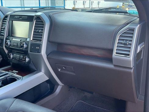 Used 2015 Ford F150 King Ranch w/ Equipment Group 601A Luxury AWD/4WD image 17