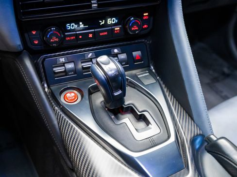 Used 2020 Nissan GT-R Premium AWD/4WD image 65