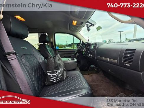 Used 2011 GMC Sierra 1500 SLE w/ Power Tech Package image 29