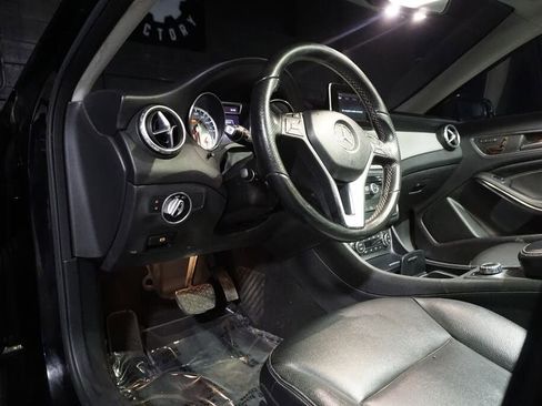 Used 2015 Mercedes-Benz GLA 250 4MATIC image 19