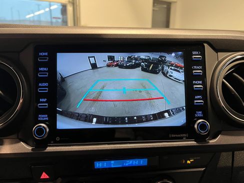 Used 2023 Toyota Tacoma TRD Sport image 18