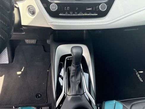 Used 2024 Toyota Corolla SE FWD image 19