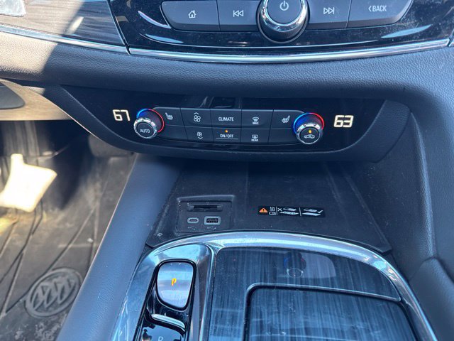 Used 2023 Buick Enclave Essence w/ Experience Buick Package AWD/4WD image 15
