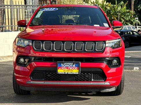 Used 2022 Jeep Compass Limited image 9