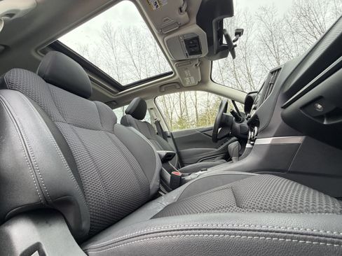 Used 2023 Subaru Forester Premium image 33