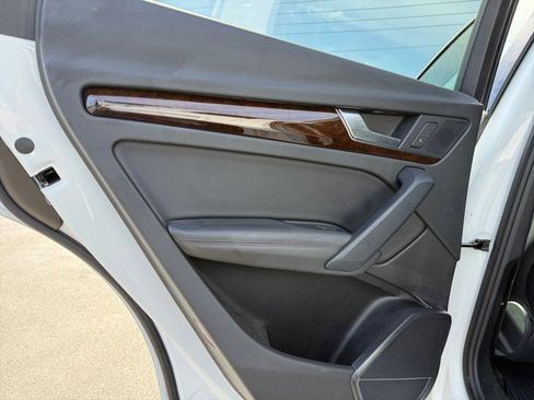 Used 2020 Audi Q5 2.0T Premium Plus w/ Premium Plus Package AWD/4WD image 22