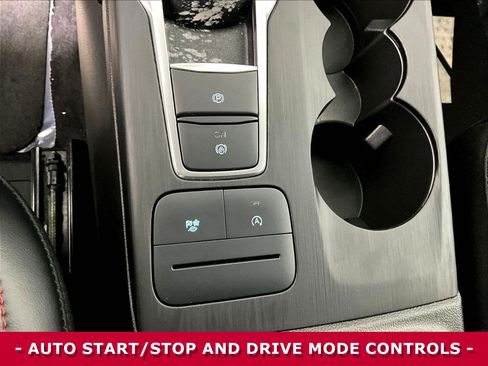 Used 2025 Ford Escape ST-Line Select AWD/4WD image 38