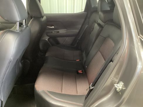 Used 2025 Nissan Kicks SR AWD/4WD image 27