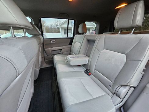 Used 2015 Honda Pilot LX image 17