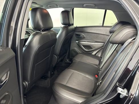 Used 2022 Chevrolet Traverse LT AWD/4WD image 18