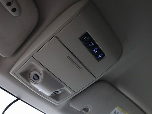 Used 2012 Chrysler Town & Country Touring w/ Entertainment Group #1 image 21