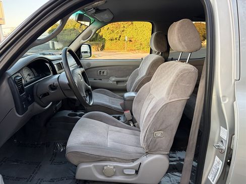 Used 2003 Toyota Tacoma PreRunner RWD image 15