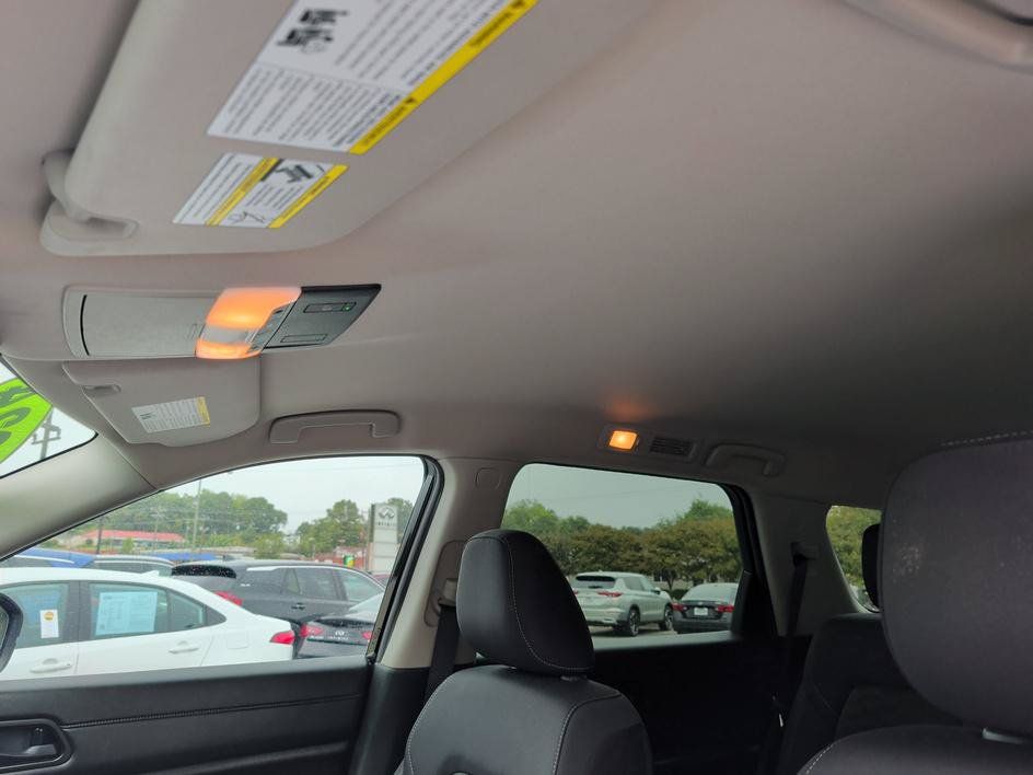 Used 2024 Nissan Pathfinder SV AWD/4WD image 27