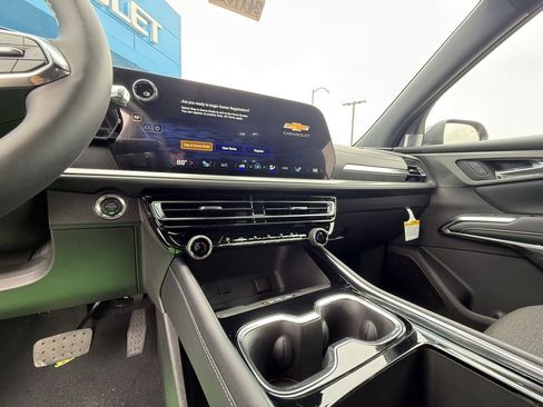 New 2026 Chevrolet Traverse LT w/ Driver Confidence Package image 19