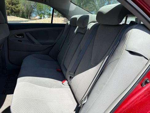 Used 2009 Toyota Camry LE FWD image 16