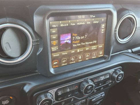 Used 2020 Jeep Gladiator Overland image 22