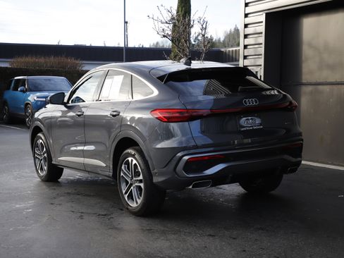 Used 2025 Audi Q5 Premium image 6