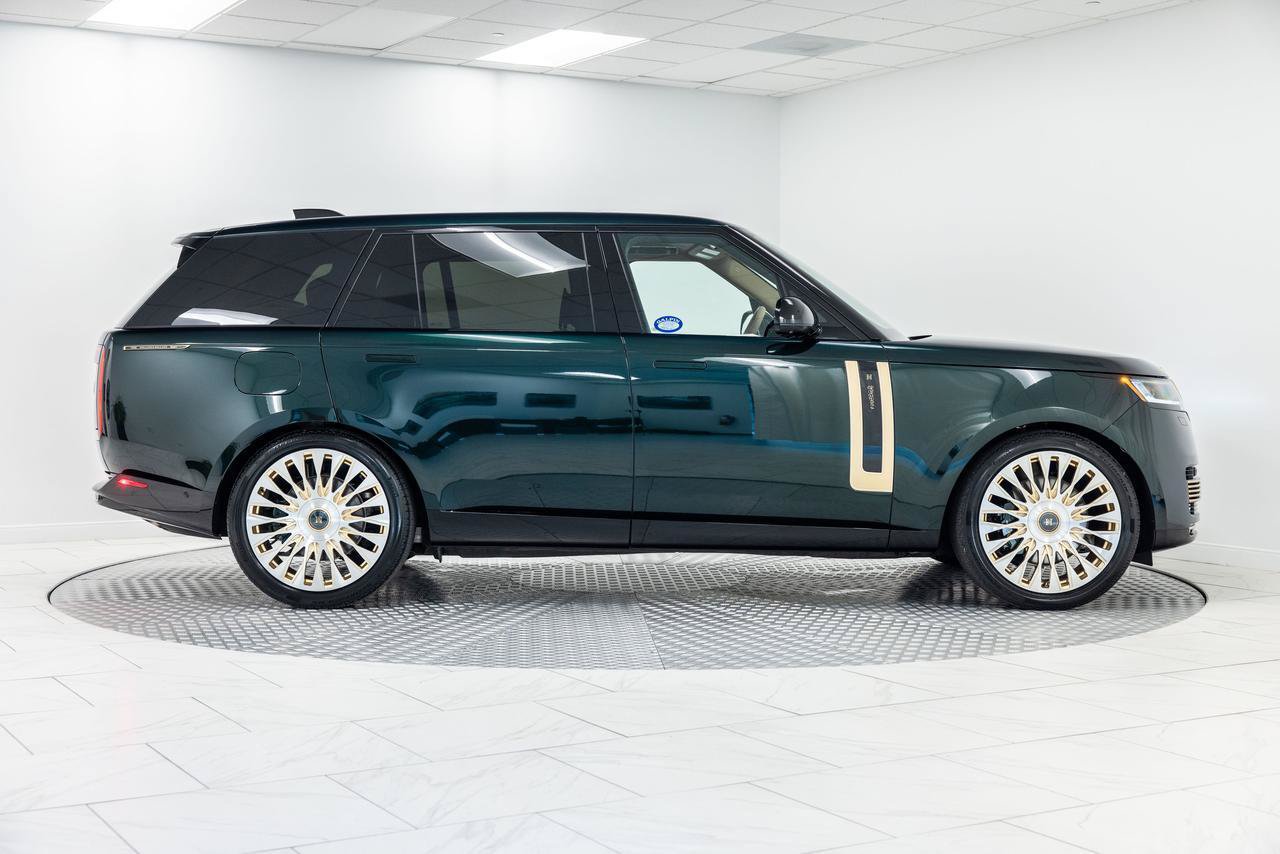 Used 2026 Land Rover Range Rover SV AWD/4WD image 7
