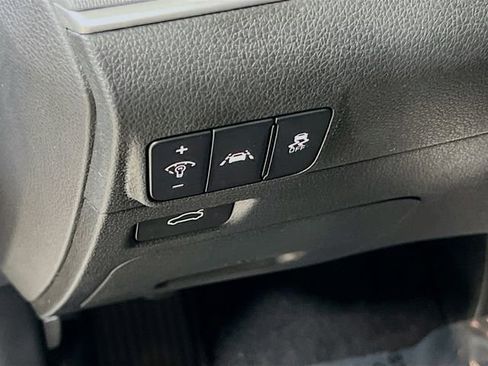 Used 2021 Kia K5 LXS image 10