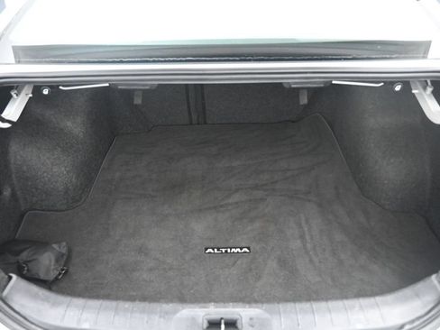 Used 2019 Nissan Altima 2.5 SR FWD image 29