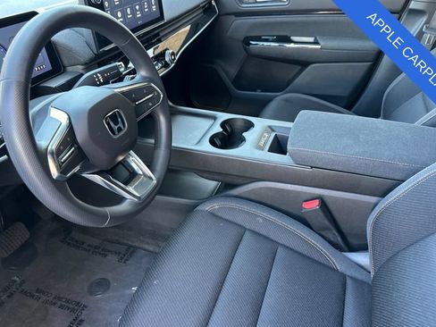Used 2024 Honda Prologue EX image 10