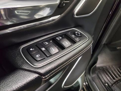 Used 2019 RAM 1500 Laramie image 14