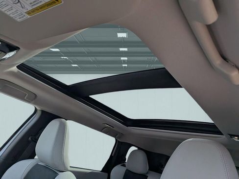 New 2026 Mitsubishi Outlander SE image 13