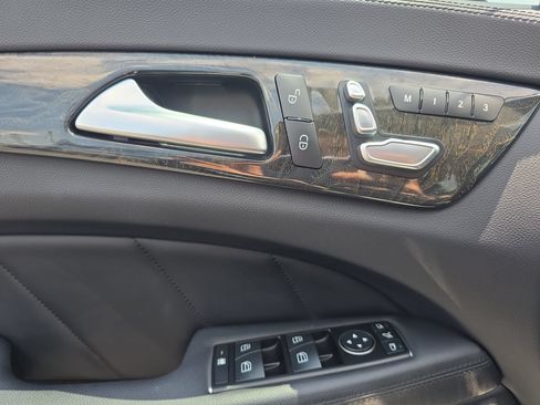 Used 2016 Mercedes-Benz CLS 400 image 27