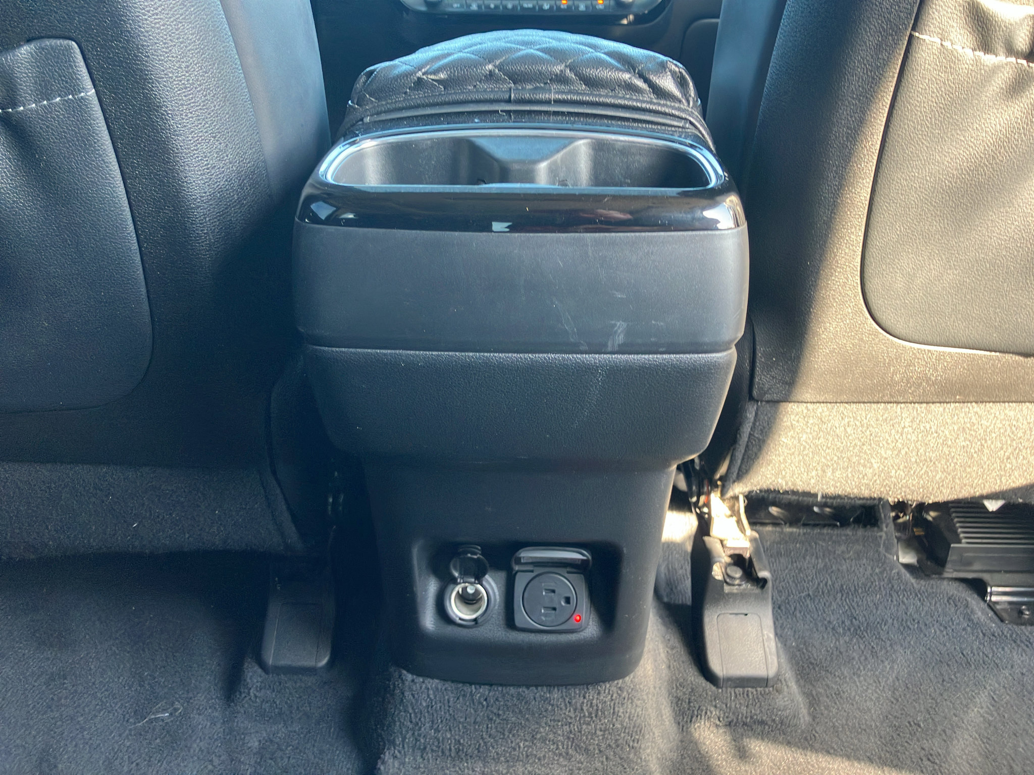 Used 2022 Kia Telluride SX w/ SX Prestige Package AWD/4WD image 37