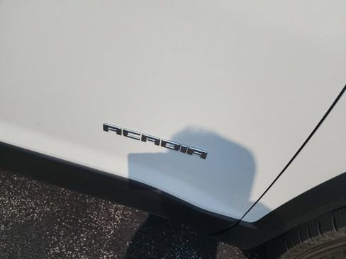 Used 2019 GMC Acadia SLE FWD image 6