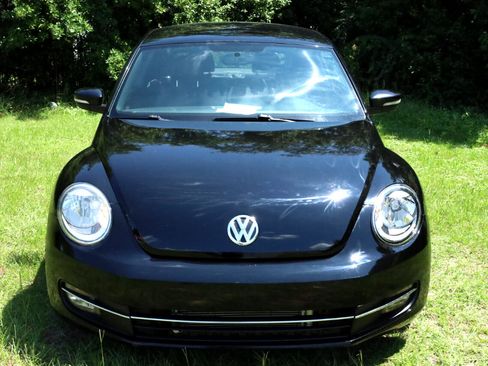 Used 2012 Volkswagen Beetle 2.5 image 5