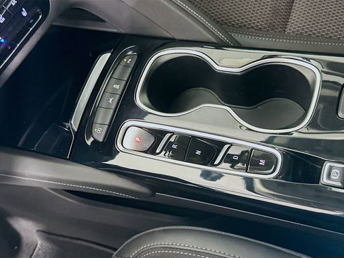 Used 2021 Buick Envision Preferred image 16