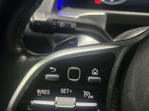 Used 2022 Mercedes-Benz GLB 250 4MATIC image 22