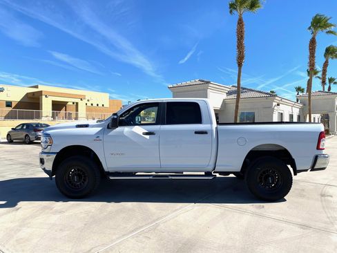 Used 2024 RAM 2500 Big Horn w/ Off Road Package AWD/4WD image 4