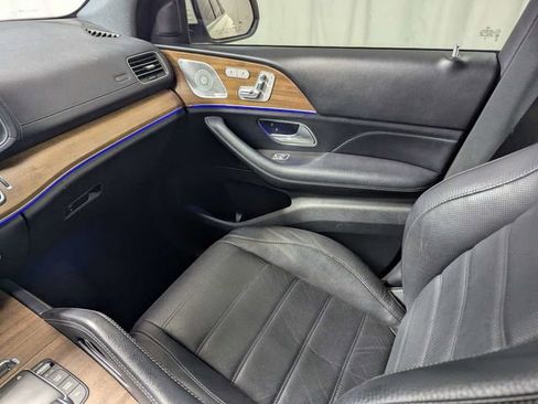 Used 2021 Mercedes-Benz GLS 580 4MATIC image 8