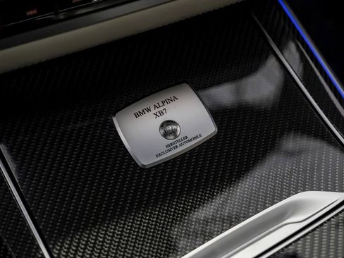 Used 2024 BMW ALPINA XB7 image 24