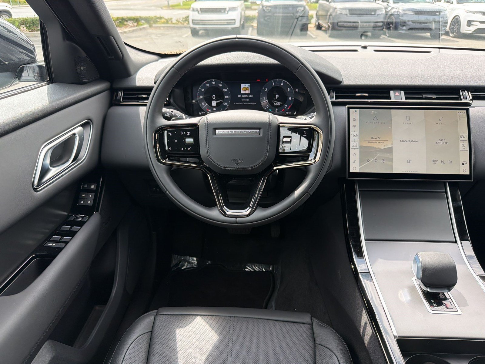 New 2026 Land Rover Range Rover Velar S AWD/4WD image 29