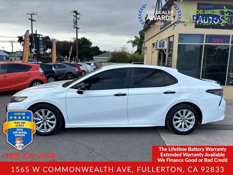 Used 2022 Toyota Camry SE FWD image 13
