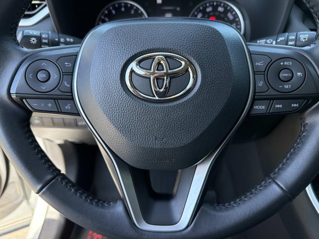 Used 2022 Toyota RAV4 XLE Premium FWD image 24