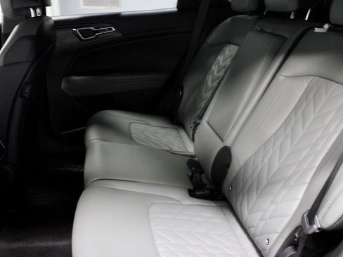 Used 2024 Kia Sportage X-Pro AWD/4WD image 23