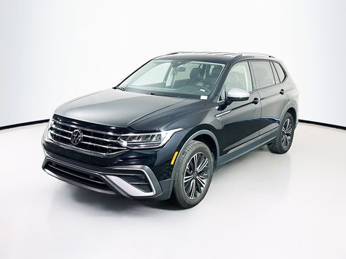 Used 2024 Volkswagen Tiguan Wolfsburg Edition image 3