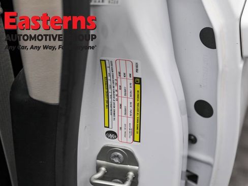 Used 2023 Chrysler Voyager LX image 34